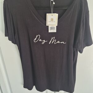 NWT Black 'Dog Mom' Women's Tee Medium